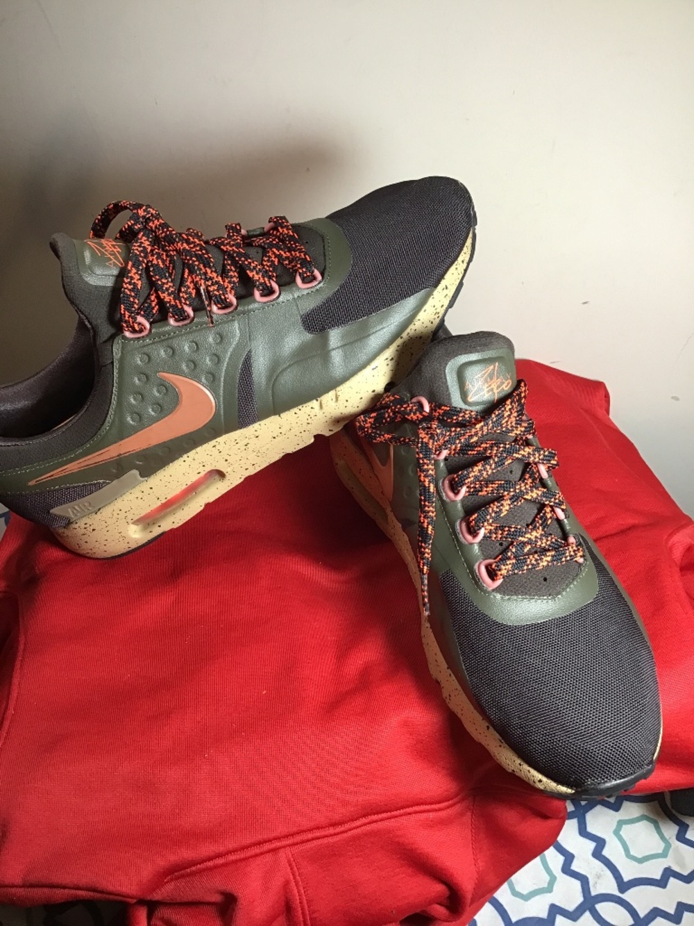 🔥Nike, Air Max Zero, Brown Velvet, used, size 10.5, see photos for details 🔥😎